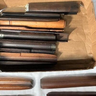 LOT#284: 20+ Garand & Other Foregrips