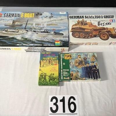 LOT#316: NOS WWII Models & VHS German U-boat/German Figures
