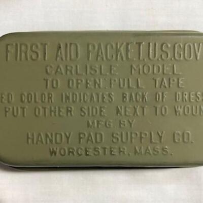 LOT#317: Carlisle Model US Gov First Aid Metal Packet