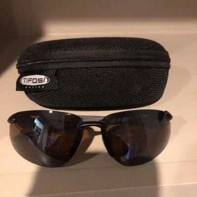 Tifosi Sunglasses, 3 Pairs with cases
