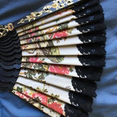 Vintage Asian Hand Fan Accordion Style 10â€