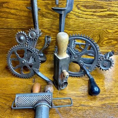Lot 17: Goodell Cast Iron Apple Corer and more 