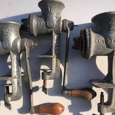 Lot 61 G: 8 Vintage Meat & Food Choppers
