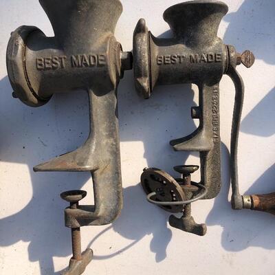 Lot 61 G: 8 Vintage Meat & Food Choppers