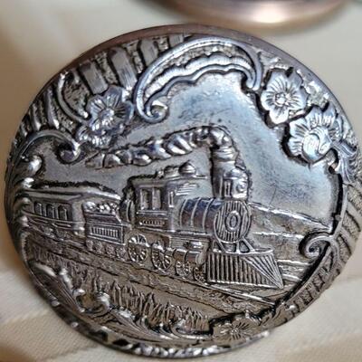 Lot 118: Pocket Watch Cases/Parts