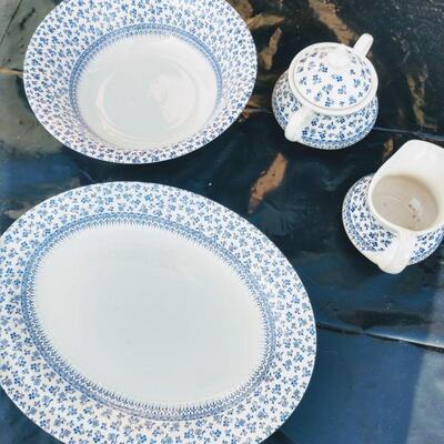 5 piece English Ironstone