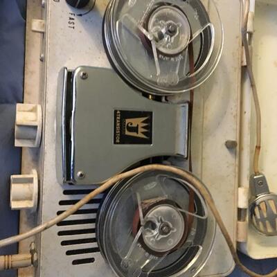 1960s Vintage JULIETTE 4 Transistor Tape Recorder White
