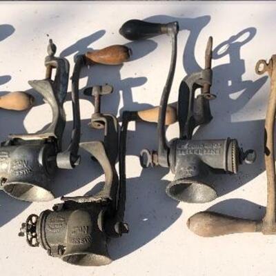 Lot 62 G: 7 Vintage Meat & Food Choppers