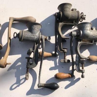 Lot 62 G: 7 Vintage Meat & Food Choppers
