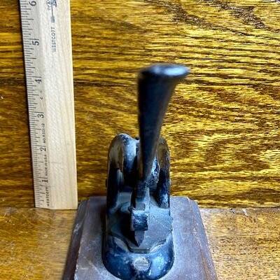 Lot 19: Vintage mini sewing machine, leather rivet cutter and more