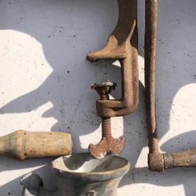 Lot 63 G: 8 Vintage Meat & Food Choppers
