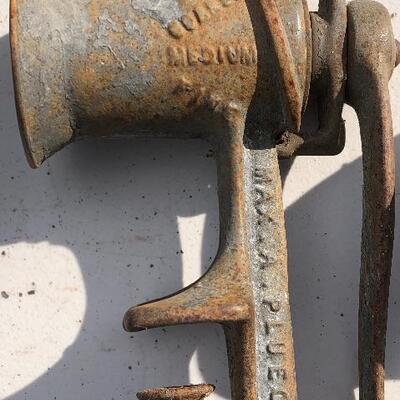 Lot 63 G: 8 Vintage Meat & Food Choppers