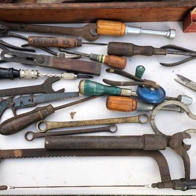 Lot 65 G: Vintage Tool Boxes and Tools