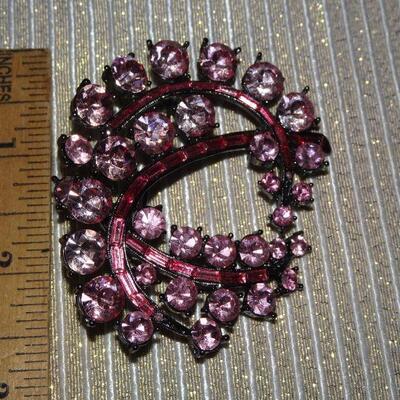 Silver Tone Pretty in Pink Swirl Rhinestone Brooch Pin 