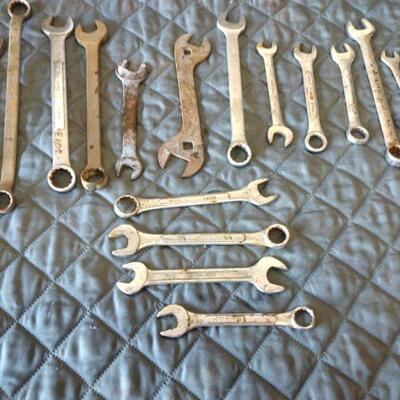 Lot 034  Assorted Wrenches