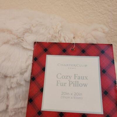 Lot 200: New Charter Club Decorative Pillow & Throw Blanket (Off-white)