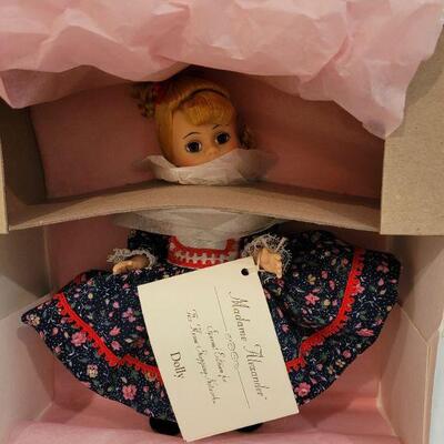 Lot 202: Vintage MADAME ALEXANDER "Dolly" & "Bride"