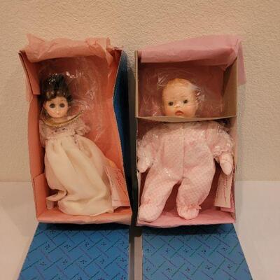 Lot 204: Vintage MADAME ALEXANDER "Josephine " & "Huggums"