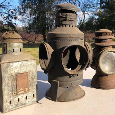 Lot 72 G: Antique railroad and driving lamps