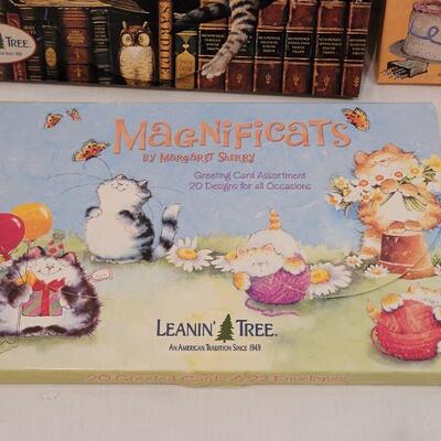 Lot 209: Notecard Sets and Hallmark Assorted Card Lot