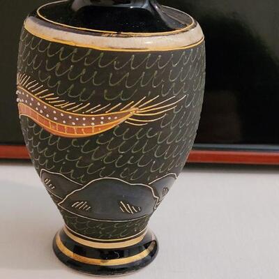 Lot 217: Vintage Asian Lacquered Tray & Handpainted Vase
