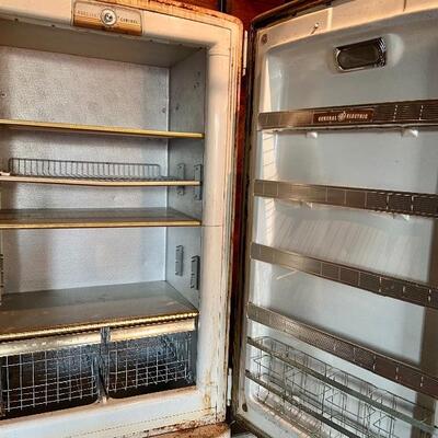 Lot 82: Vintage General Electric Food Freezer