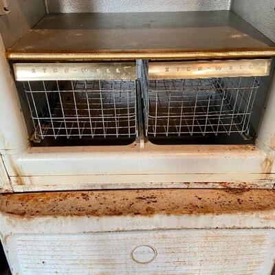 Lot 82: Vintage General Electric Food Freezer