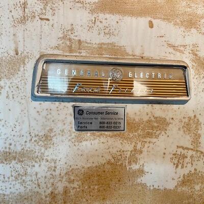 Lot 82: Vintage General Electric Food Freezer