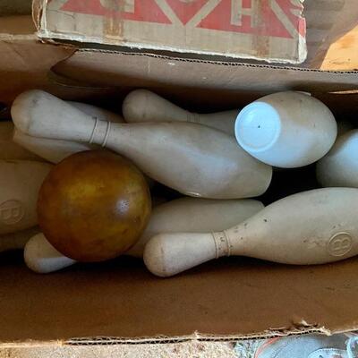Lot 85: Vintage Bayshore Bowling, bad mitten rackets and more