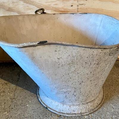 Lot 86: Dutch ovens and more 