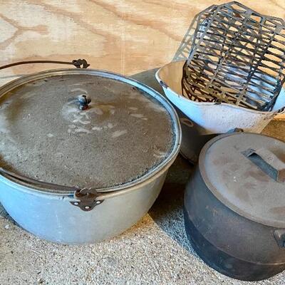 Lot 86: Dutch ovens and more 