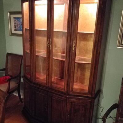Lighted Ethan Allen China Cabinet