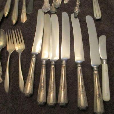 Lot 241 - Stainless & Silver Plated Silverware - Community International Rogers Century R.C. Bouquet
