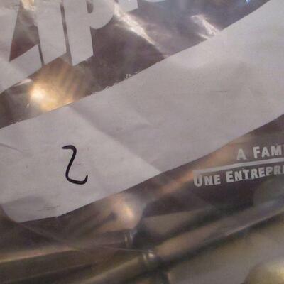 Lot 242 - Stainless & Silver Plated Silverware - Peerless Rogers 1847 Rogers INSCO RCCO Crusader