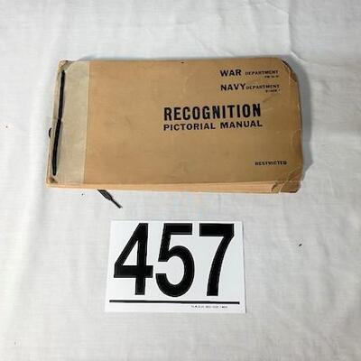 LOT#457: WWII Era Reconition Pictoral Manual