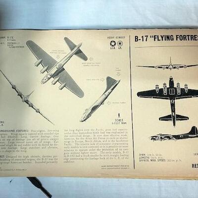 LOT#457: WWII Era Reconition Pictoral Manual