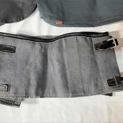 LOT#459: Assorted Luftwaffe Bag & Legging (#4) [3rd Reich Mark on one]