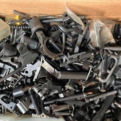 LOT#475: Miscellaneous Gun Parts (#3)
