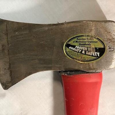 LOT#484: Omega #4 Vise & Total Control Axe