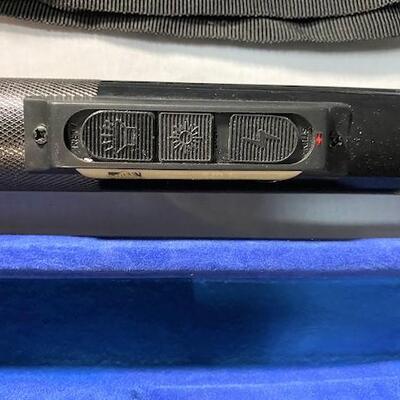 LOT#485: Streetwise 600,000 Volt Stun Baton NOS