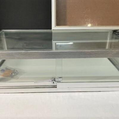 LOT#488: Three Collectors Cases