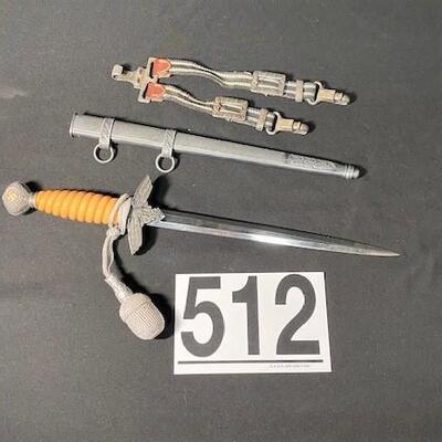 LOT#512: WWII German Officer's Dagger (#1)