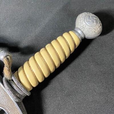 LOT#514: WWII German Officer's Dagger [2nd Model] (#2)