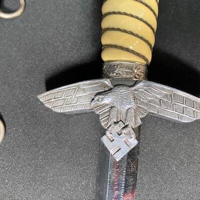 LOT#520: WWII German Officer's Dagger [2nd Model] (#3)