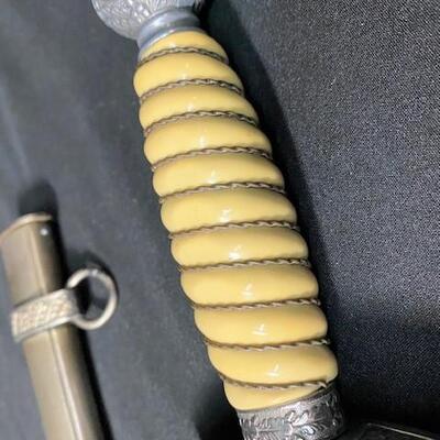 LOT#520: WWII German Officer's Dagger [2nd Model] (#3)