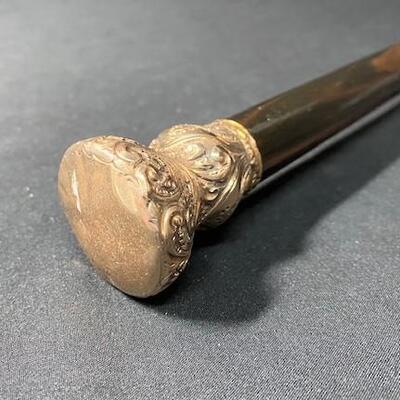 LOT#524: Oak Cane w/ Tested 11K Gold Pommel