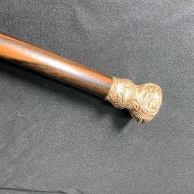 LOT#524: Oak Cane w/ Tested 11K Gold Pommel