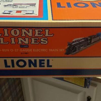 Lionel Train Set