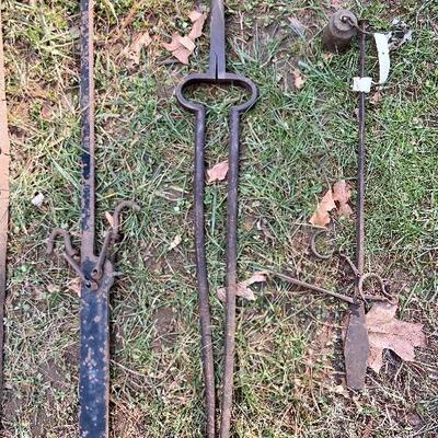 Lot 87: Vintage Scales