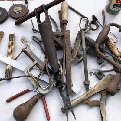 Lot 91 G: Vintage tool lot